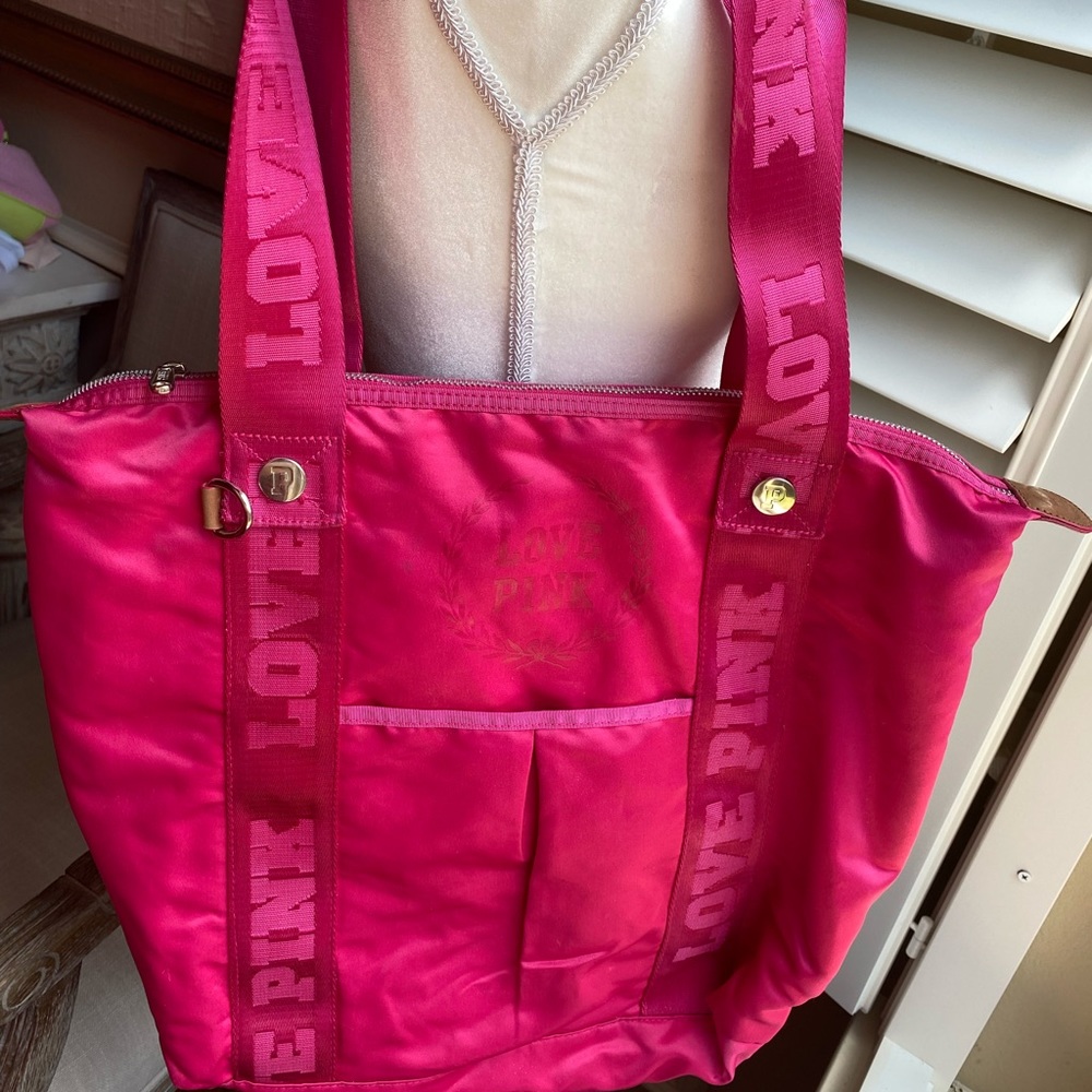 Classic Vintage VS PINK Zip Tote with Pockets Inside and Outside💕🎀
